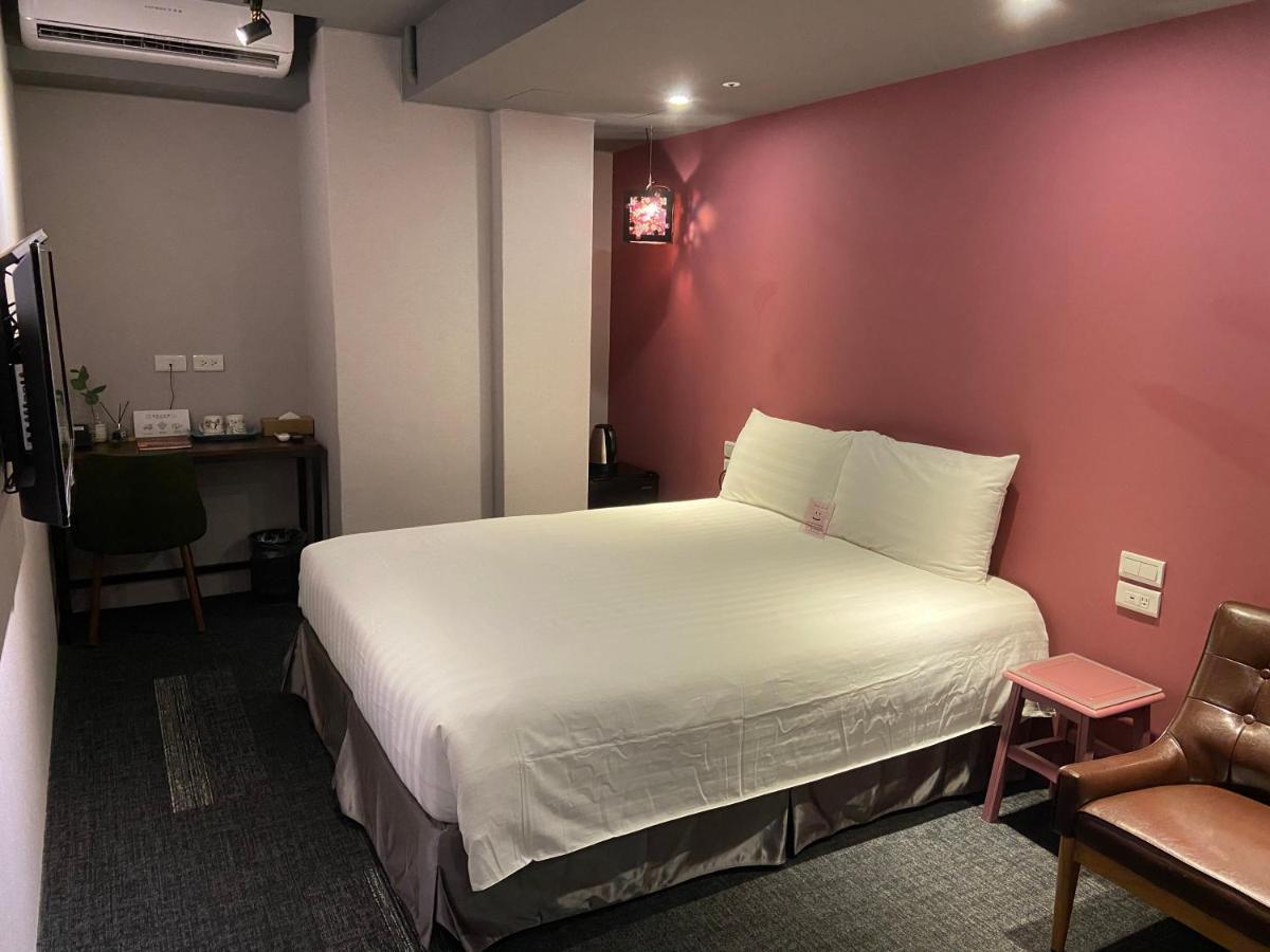 Cho Hotel 3 Taipei Exterior photo