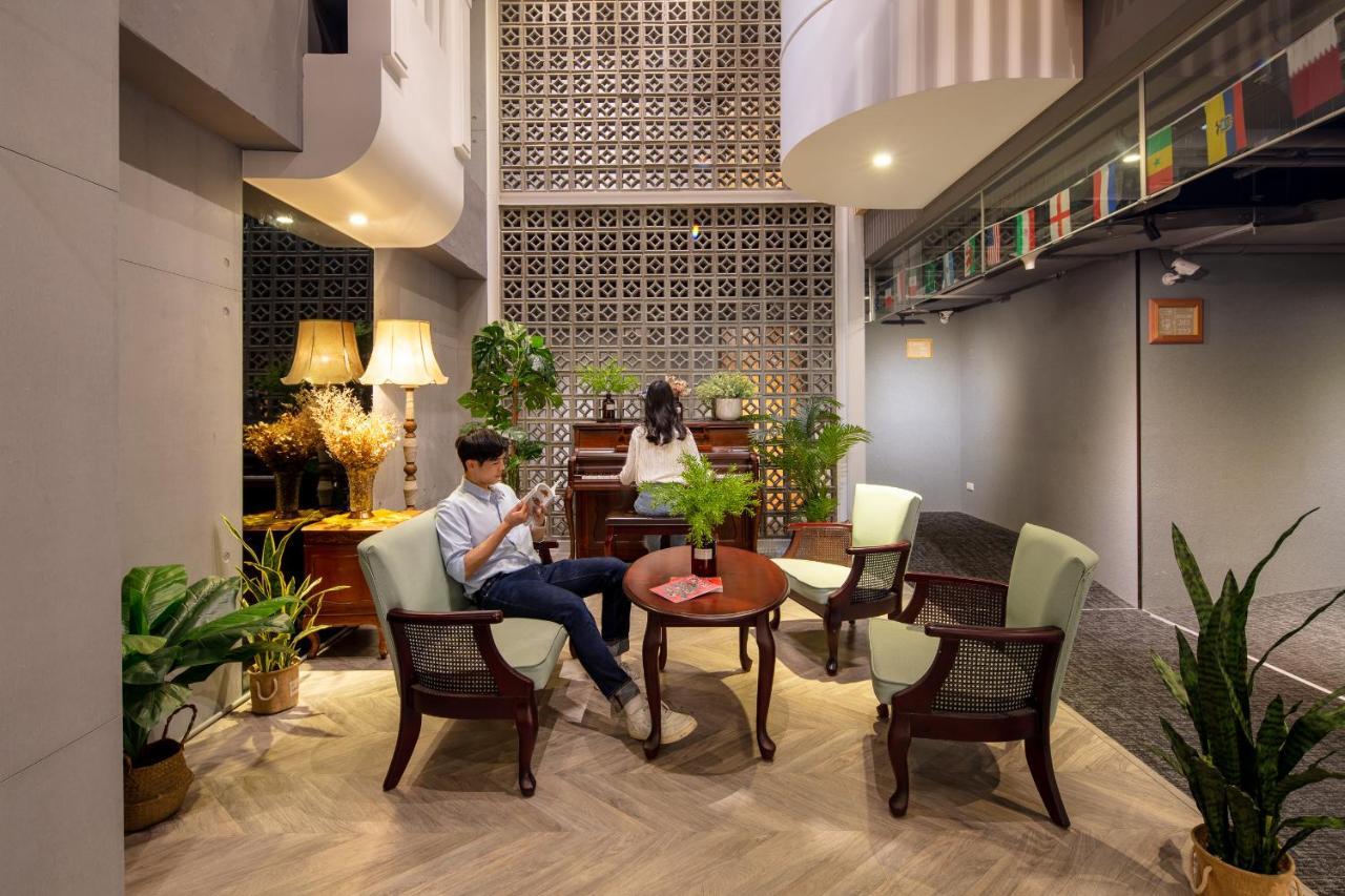 Cho Hotel 3 Taipei Exterior photo