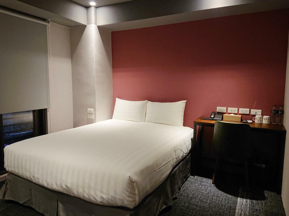 Cho Hotel 3 Taipei Exterior photo