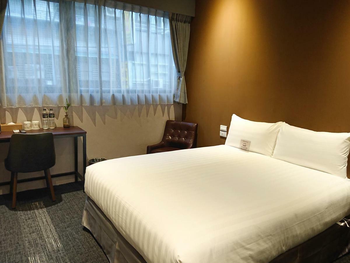 Cho Hotel 3 Taipei Exterior photo